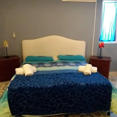 Town فندق مبيت وإفطار سورينتو