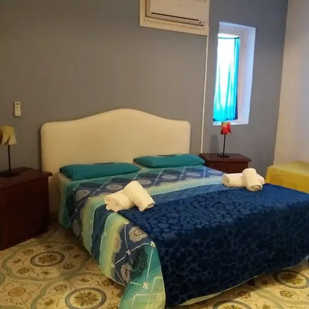 Town فندق مبيت وإفطار