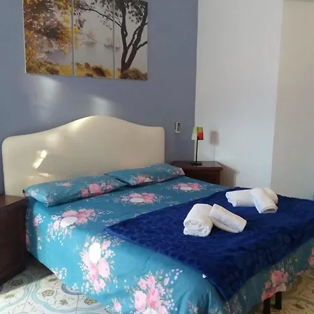 فندق مبيت وإفطار Town 3*