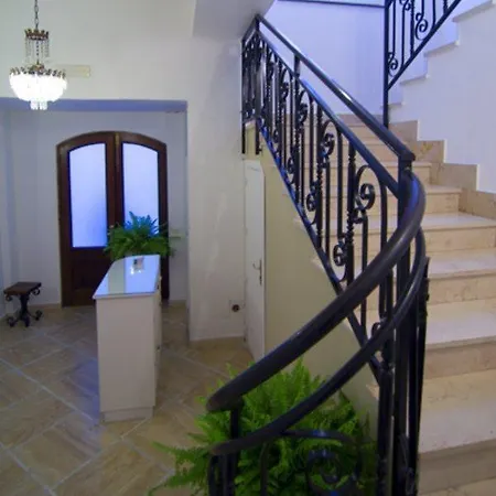 فندق مبيت وإفطار Town سورينتو