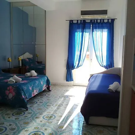 فندق مبيت وإفطار Town 2*