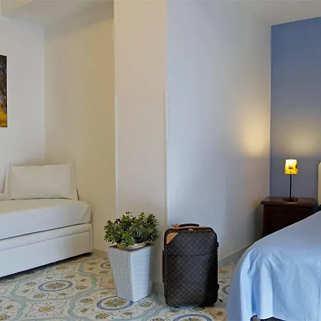 Bed & Breakfast Town 3*